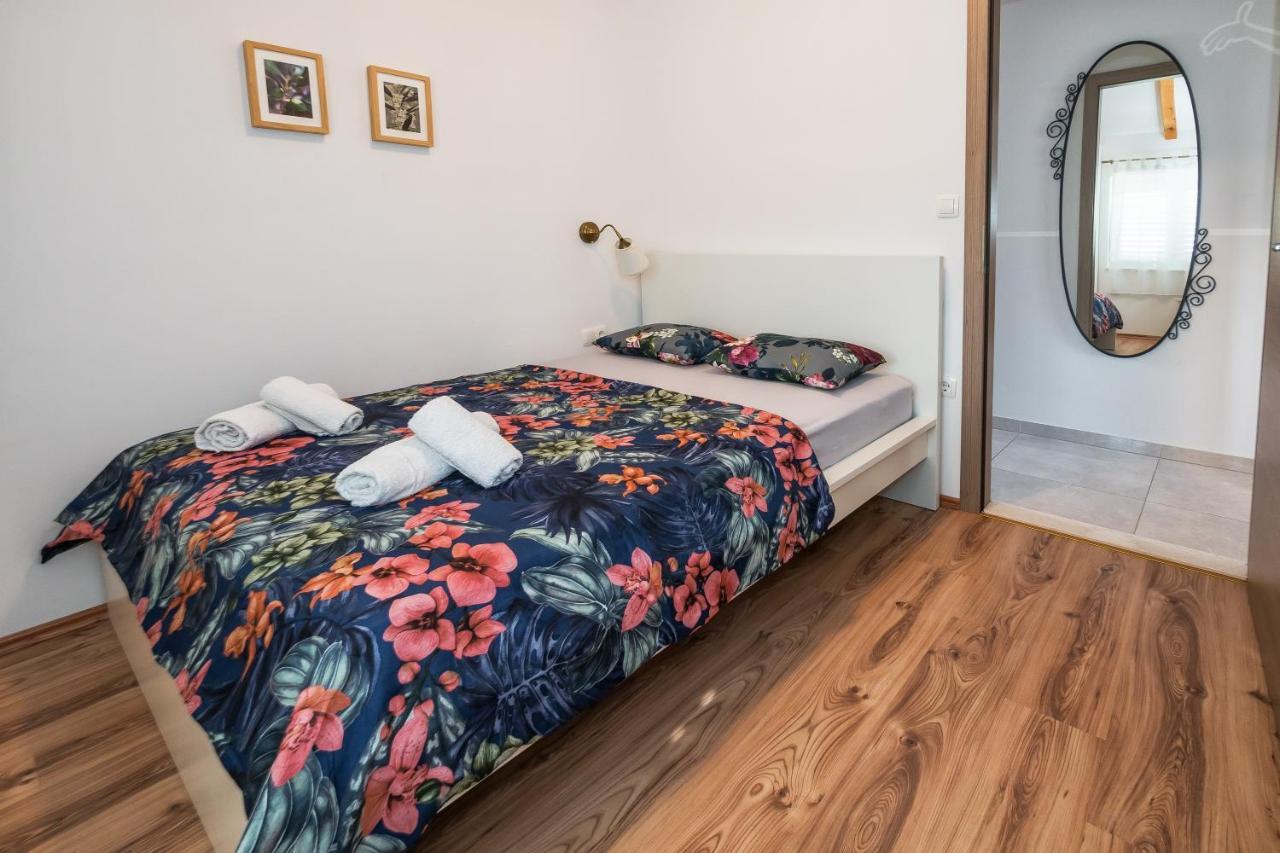 Sunny Apartments Стобрек Экстерьер фото