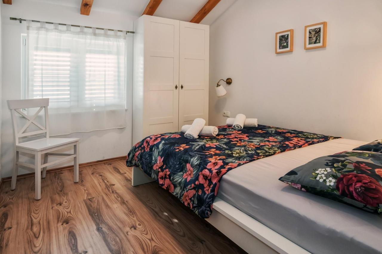 Sunny Apartments Стобрек Экстерьер фото