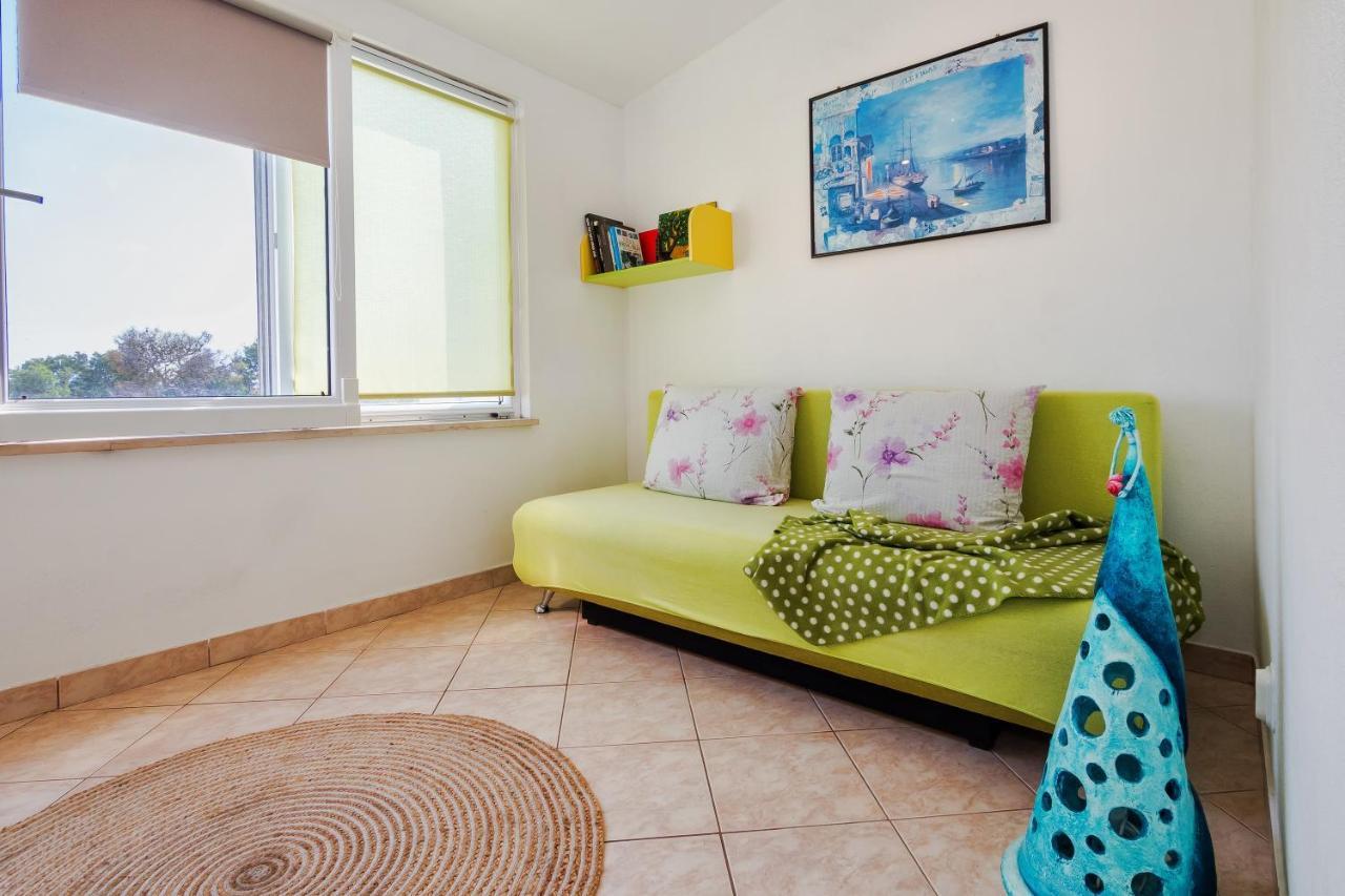 Sunny Apartments Стобрек Экстерьер фото