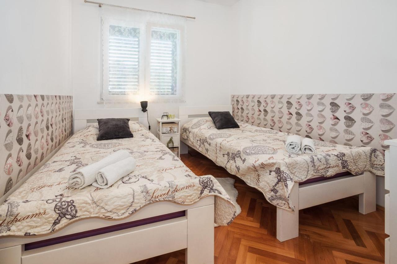 Sunny Apartments Стобрек Экстерьер фото